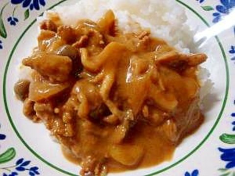 牛肉のミルクカレー